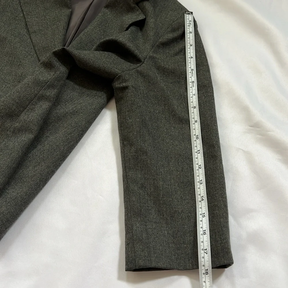 TALBOTS BLAZER size 8p - Picture 8 of 8